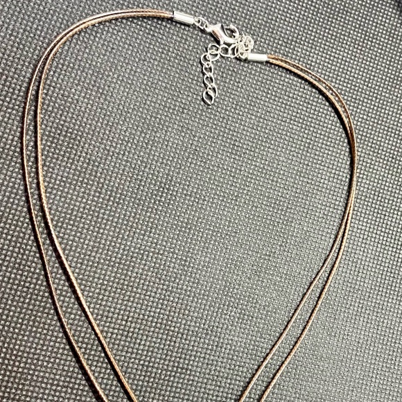 Stunning Crystal Flower Necklace - Picture 6 of 9